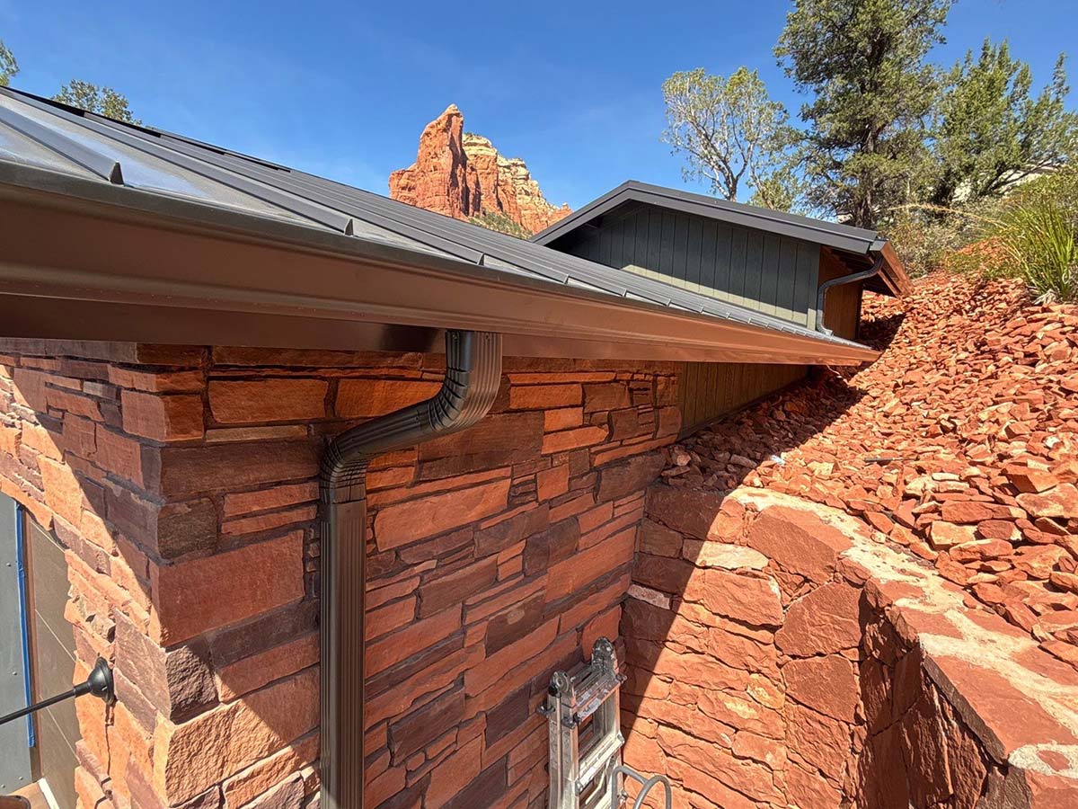 Seamless aluminum gutters installed on a Sedona home using one of the best gutter materials for Arizona’s climate